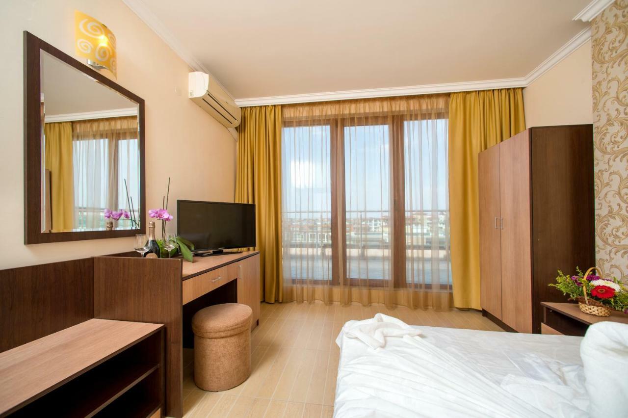 Hotel Iris 内塞伯尔 外观 照片